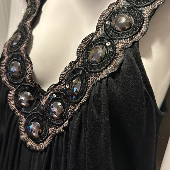 DOTS  y2k EMBELLISHED TANK TOP - Picture 5 of 9